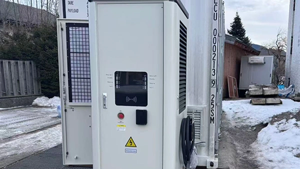 Sistemas BESS para respaldo energético en hospitales e instalaciones médicas